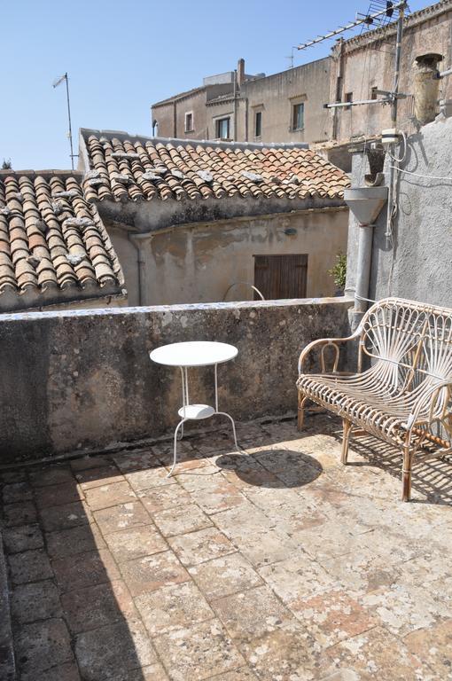 Appartamentino Pomelia Erice Eksteriør billede